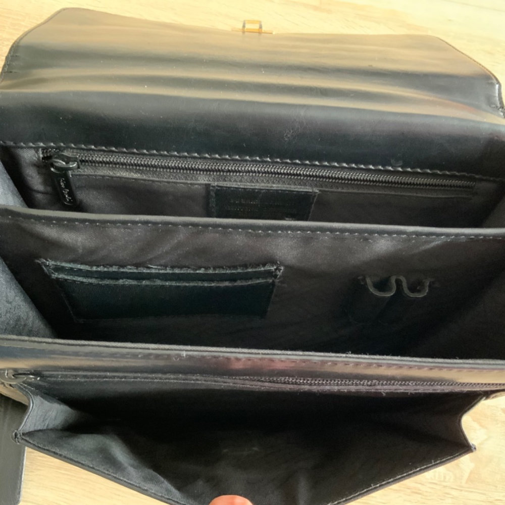 Vintage Pierre Cardin Genuine Leather Hand Made Bag - Picture 7 of 15